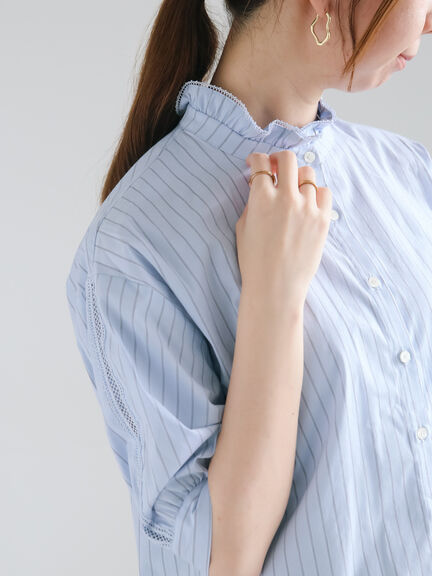 レーストリムスタンドフリル5分袖ブラウス（オフホワイト/サックスブルー/ネイビー）｜Te chichi（テチチ）通販