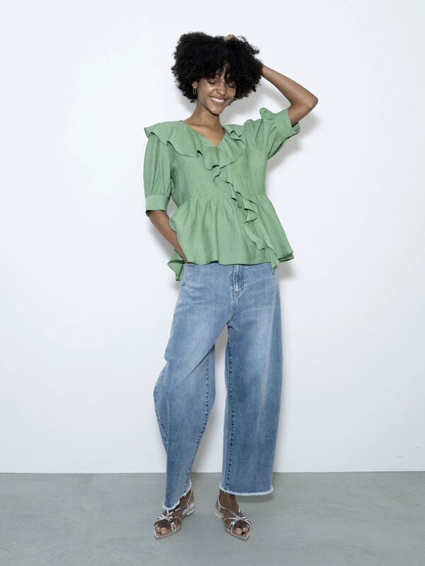 【松井愛莉着用】カーブDenimパンツ《2025summer catalog item》（サックスブルー）｜Te chichi（テチチ）通販