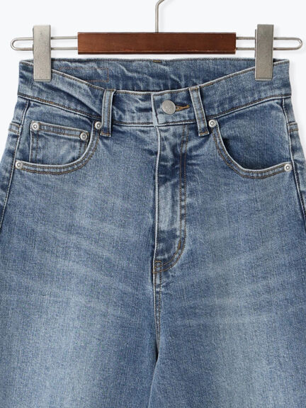 【松井愛莉着用】カーブDenimパンツ《2025summer catalog item》（オフホワイト/サックスブルー/ネイビー）｜Te chichi（テチチ）通販