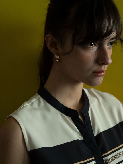 【松井愛莉着用】スカーフプリントブラウス（セットアップ可）《2025summer catalog item》（サックスブルー/ネイビー）｜Te chichi（テチチ）通販
