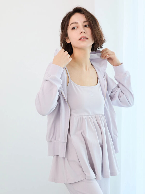 【Essentials】ワンポイント刺繍ミニ裏毛シップパーカー（ラベンダー）｜Te chichi（テチチ）通販