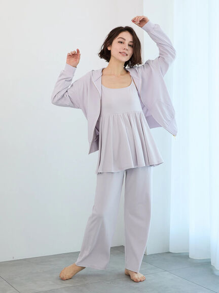 【Essentials】ワンポイント刺繍キャミプルオーバー（ラベンダー）｜Te chichi（テチチ）通販