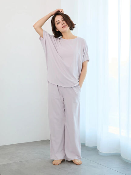 【Essentials】ワンポイント刺繍デザインプルオーバー（ラベンダー）｜Te chichi（テチチ）通販