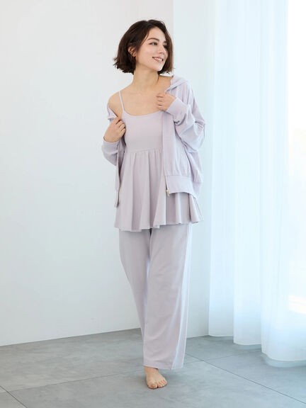 【Essentials】ワンポイント刺繍ストレートイージーパンツ（ラベンダー）｜Te chichi（テチチ）通販