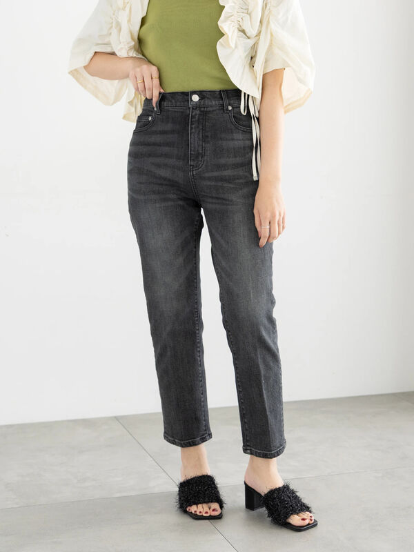 【松井愛莉着用】センタークリーススリムDenim（ブラック）｜Te chichi（テチチ）通販