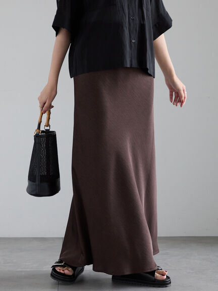 【松井愛莉着用】フィブリルロングナロースカート《2025summer catalog item》（オフホワイト/ブラウン/カーキ）｜Te chichi（テチチ）通販