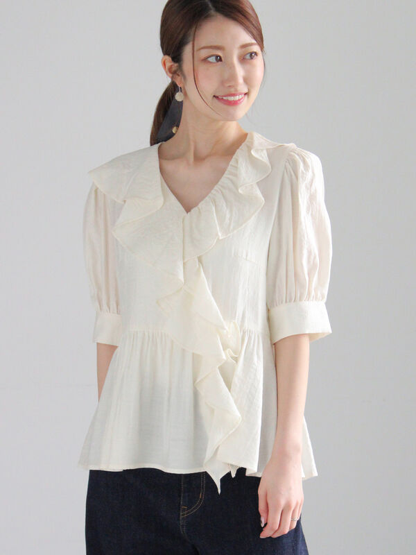 ラッフルフリルアシメブラウス《2025summer catalog item》（オフホワイト）｜Te chichi（テチチ）通販