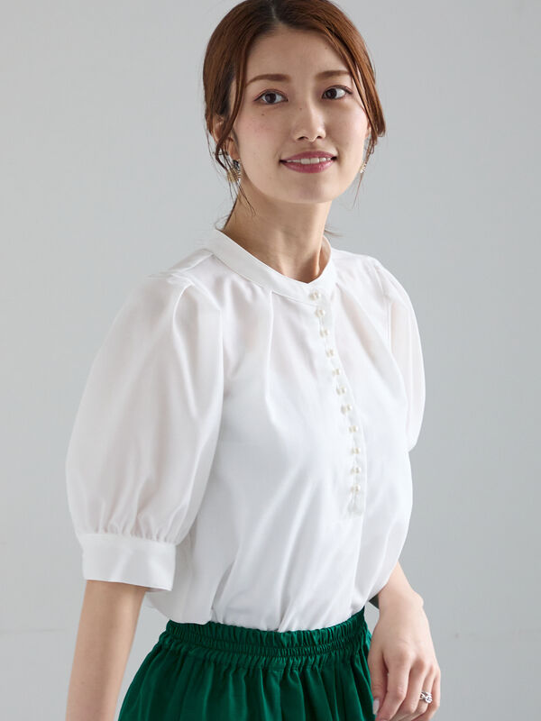 セール】 フロントメニーパールボタンブラウス（オフホワイト/ネイビー
