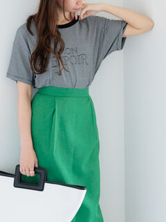 フレームロゴプリントTシャツ（オフホワイト/チャコールグレー