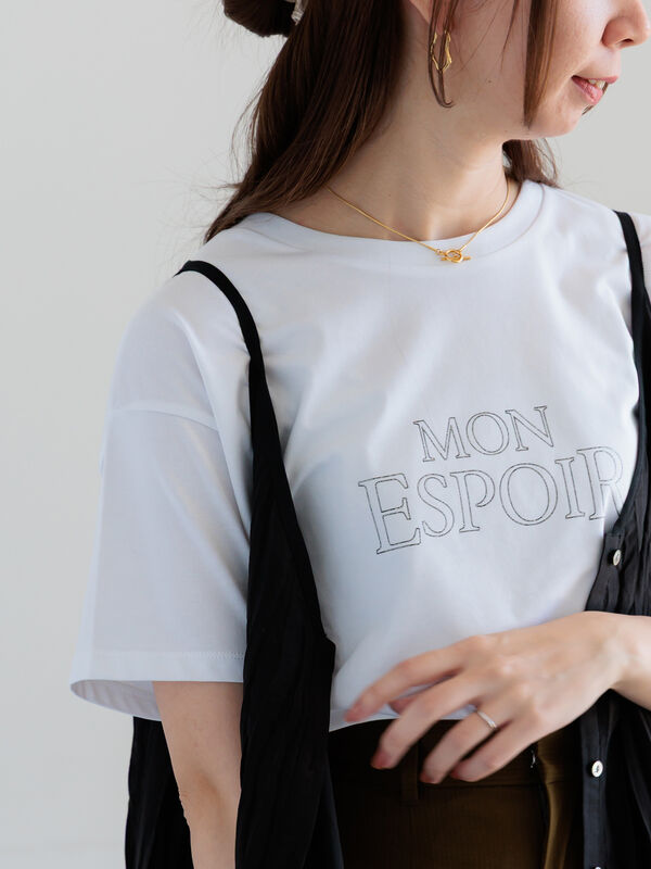 セール】 フレームロゴプリントTシャツ（オフホワイト