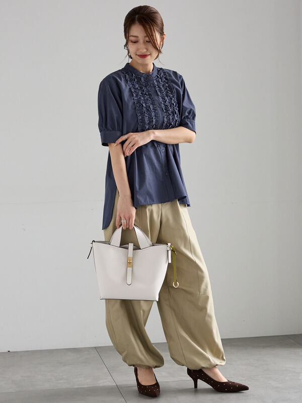 UNITED ARROWS フリル付きポロシャツ 五分袖 ベージュ UNITED ARROWS（ユナイテッドアローズ）の「ミニマル フリル