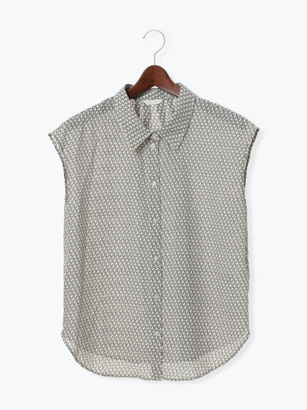 シアサッカージオメ柄シャツブラウス（オフホワイト/ネイビー）｜Te chichi（テチチ）通販