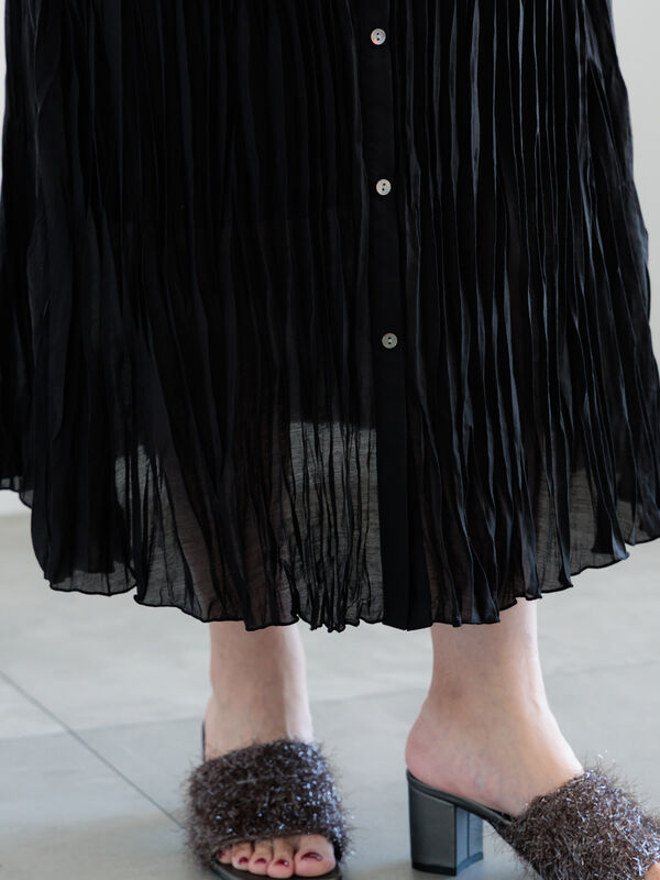 ワッシャー プリーツ ワンピース　新品タグ付き GRL（グレイル）の「ワッシャープリーツワッシャープリーツ