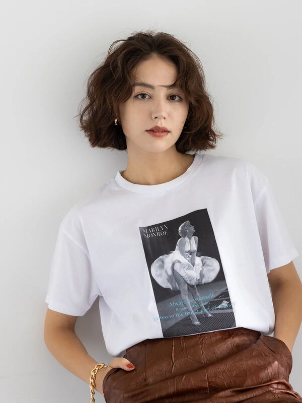 セール】 マリリンモンローシネマフォトTシャツ（オフホワイト