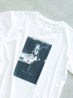 セール】 マリリンモンローミラーフォトTシャツ（オフホワイト