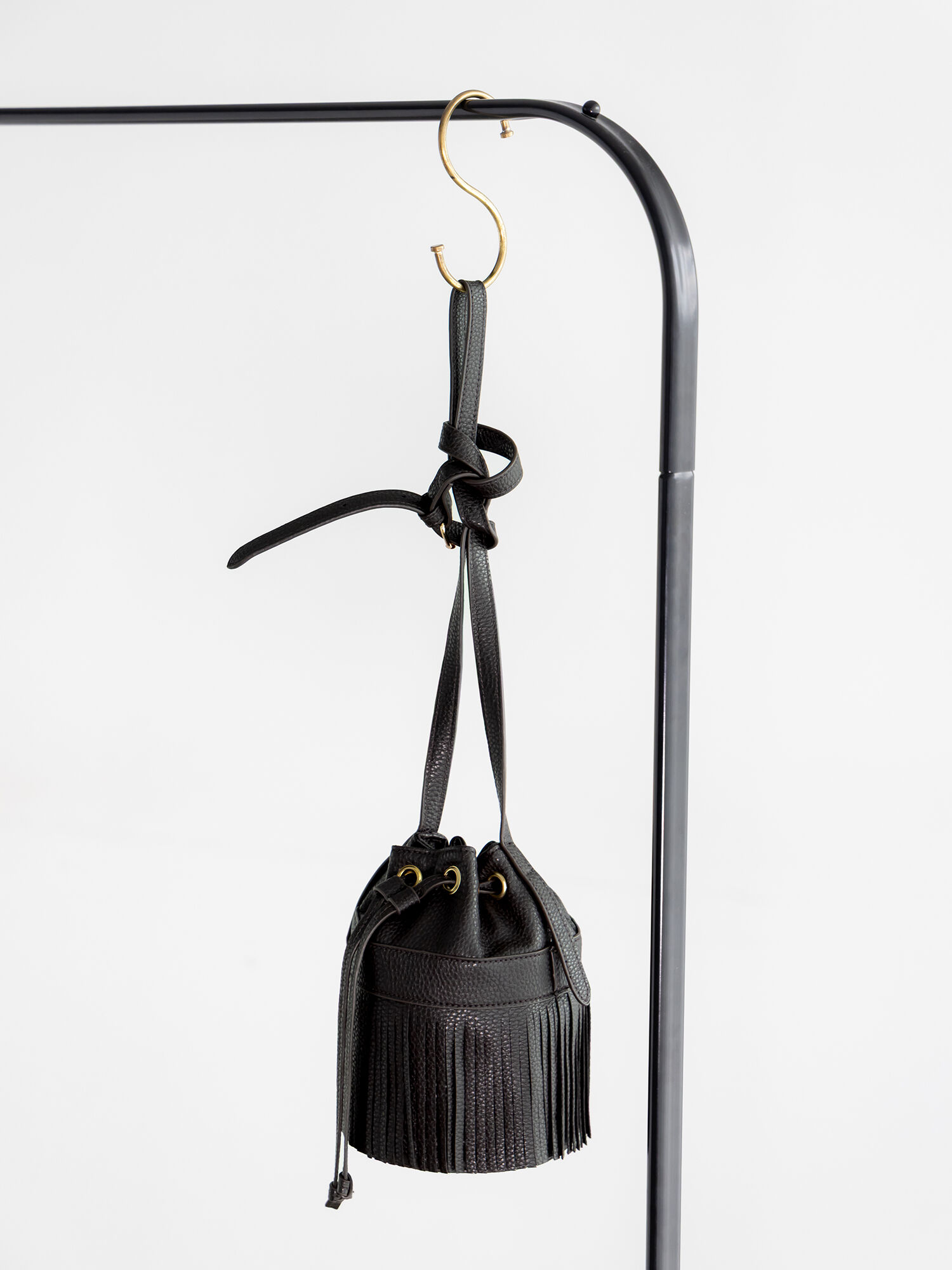 ANH13 ロエベ 極美品 フリンジ ショルダーバッグ ポシェット ANH13 ロエベ 極美品 フリンジ ショルダーバッグ ポシェット レディース