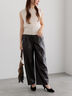 フェイクレザーセミワイドパンツ《2025Autumn catalog item》(ブラック/ブラウン)|Te chichi(テチチ)通販