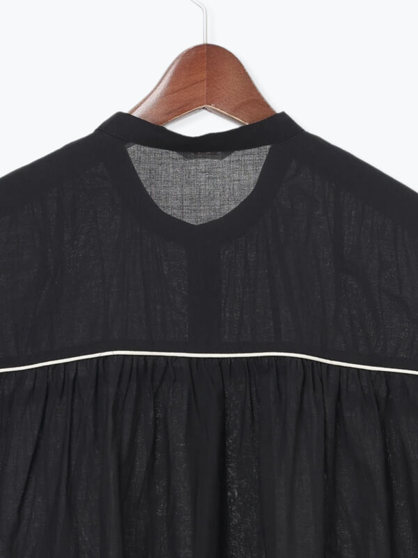 セール】 バイカラーパイピングブラウス（ブラック/ベージュ/カーキ