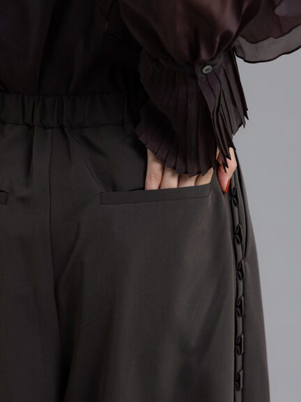 【Atelier plier】サイドプリーツワイドパンツ《2025Autumn catalog item》（ブラウン）｜Te chichi（テチチ）通販