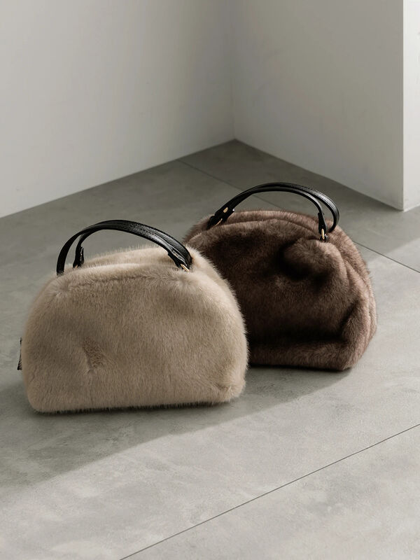 ベージュ ファー ショルダーバッグ*2 WEB限定】ファー2wayショルダーバッグ（グレー/モカベージュ/バッグ