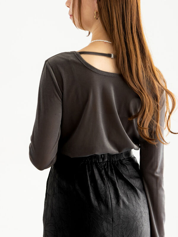 シアーベロアトップス《2025Autumn catalog vol.2 item》（チャコールグレー）｜Te chichi（テチチ）通販