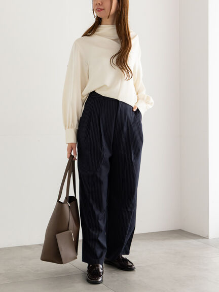 ドレープネックブラウス《2025Autumn catalog vol.2 item》（オフホワイト/グレー/ブルー）｜Te chichi（テチチ）通販