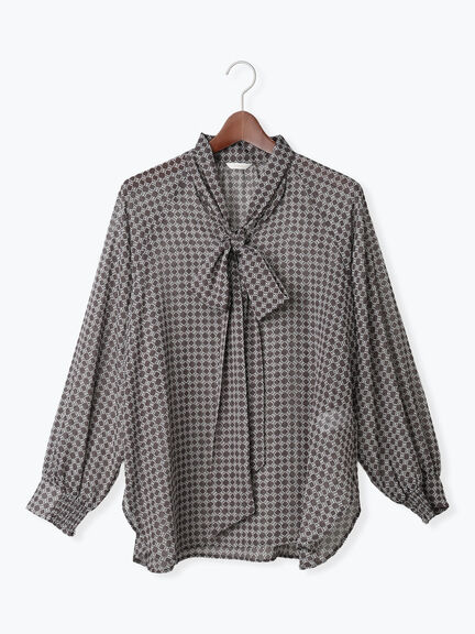 パターンアソートシフォンボウタイブラウス《2025Autumn catalog vol.2 item》（チャコールグレー/ブラック/ボルドー/ブラウン）｜Te chichi（テチチ）通販