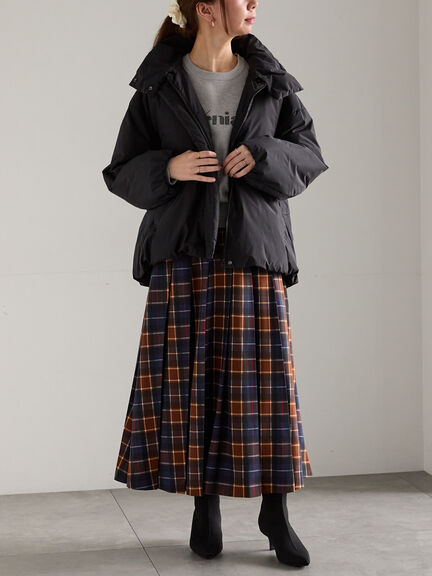 スタンドカラーショートダウンジャケット《2025winter catalog item》（オフホワイト/ブラック/ブルー）｜Te chichi（テチチ）通販