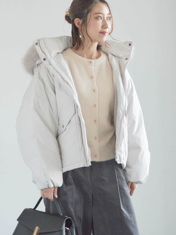 【美品】 ⭐️ダウン ジャケット ショート フード y2k セール】ふわもこリボン柄ビッグファーダウン/Y2Kビッグファーフード