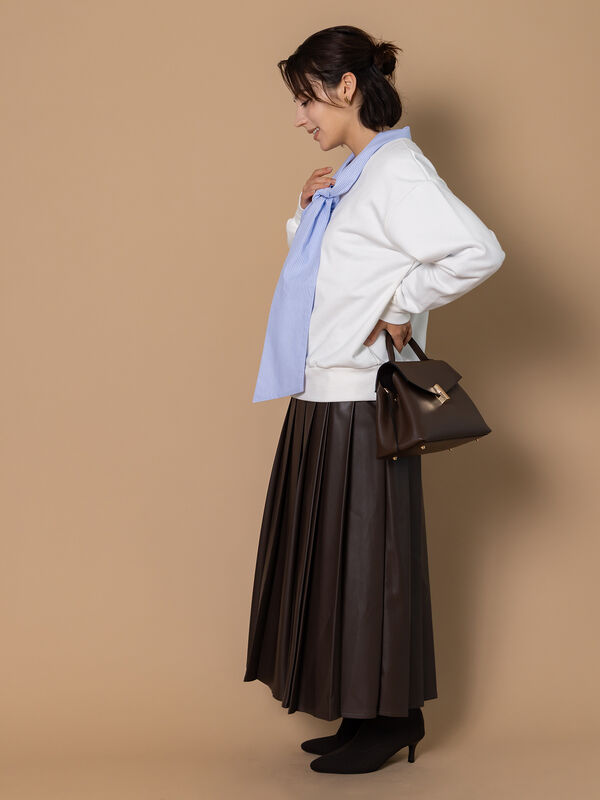 セール】 プレート付き裏毛PO（オフホワイト/チャコールグレー