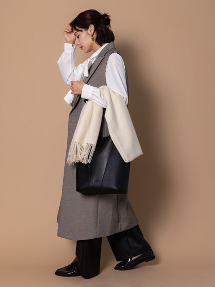 ビッグリボン2WAYブラウス《2025winter catalog item》（オフホワイト/ミント/サックスブルー）｜Te chichi（テチチ）通販