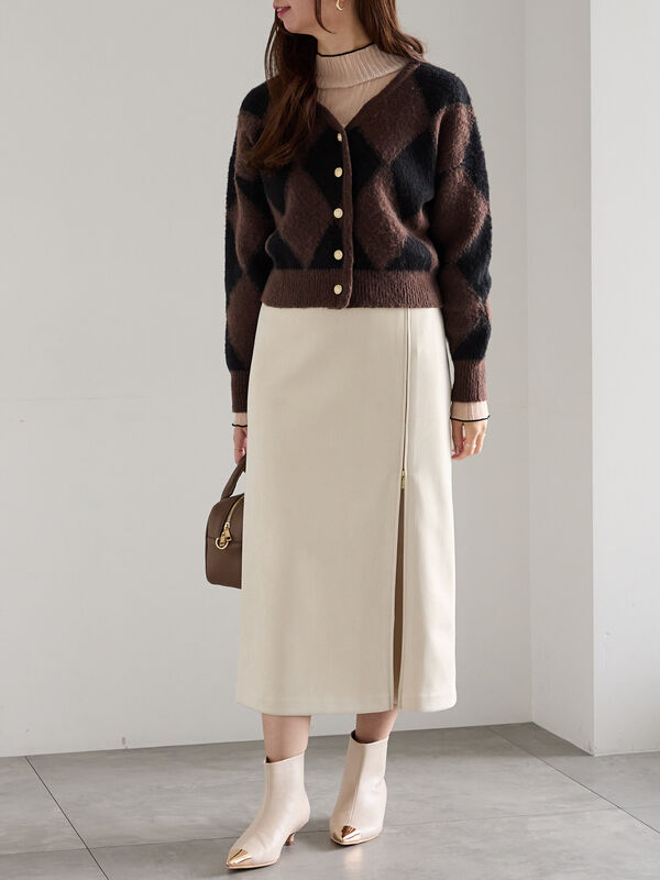 イルカル様 セール】 アーガイルジャガードVネックカーディガン（オフホワイト