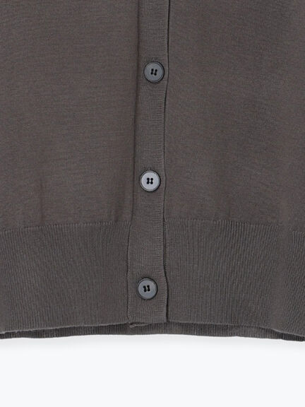 【Disney】101/刺繍Vネックカーディガン（オフホワイト/グレー/ネイビー）｜Te chichi（テチチ）通販