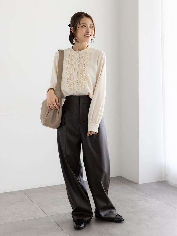 フロントフリルバイカラーブラウス（グレー/チャコールグレー/クリーム