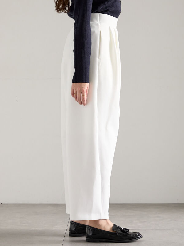 セール】 ダンボールカーブパンツ（オフホワイト/チャコールグレー