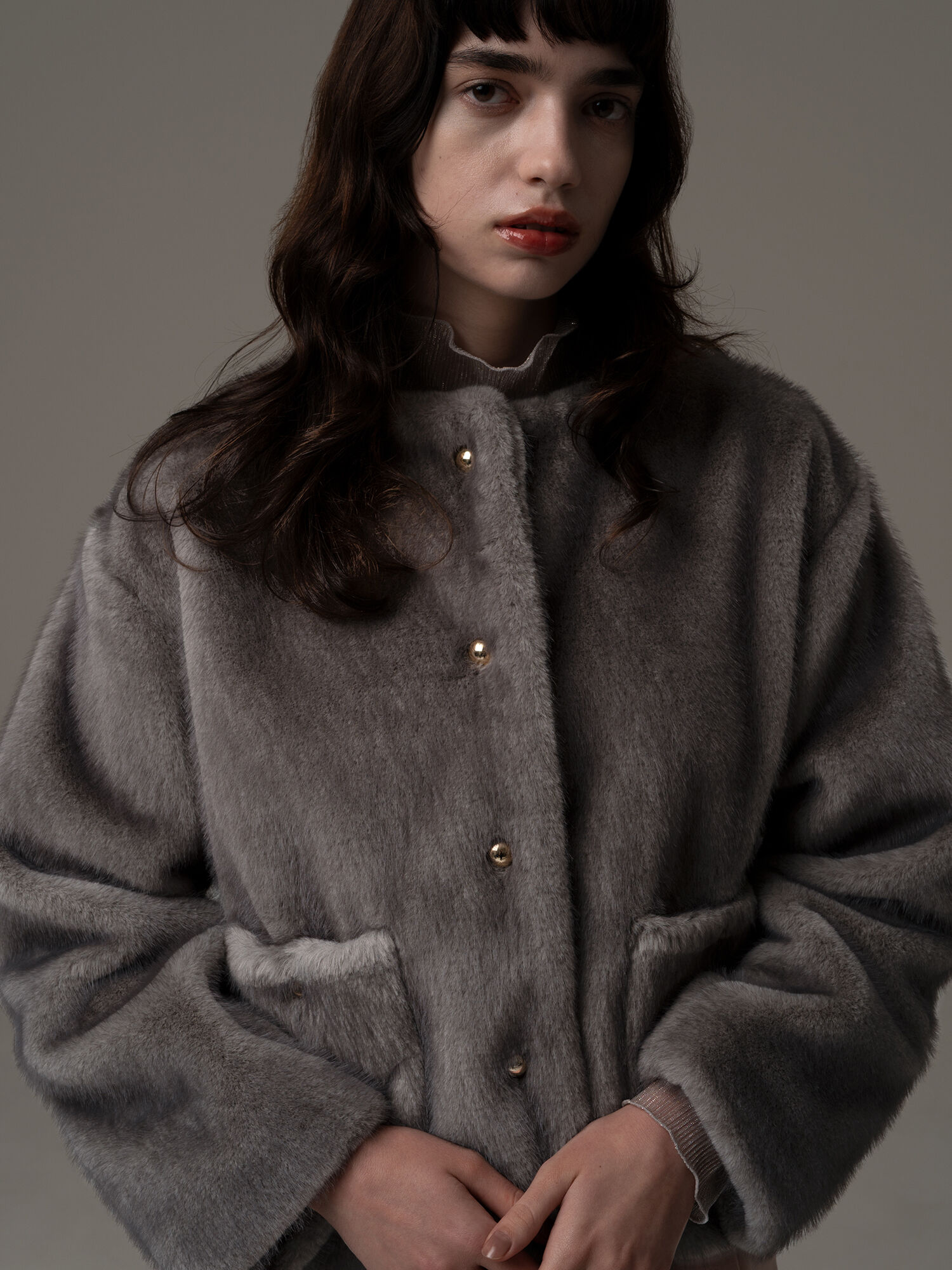 未開封　 BUCK-TICK あっちゃんプロデュース　 コサージュ　グレー グラデーションファーノーカラージャケット《2025winter catalog item