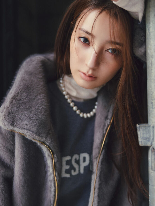 セール】 【宮本茉由着用】グラデーションファースタンドジャケット