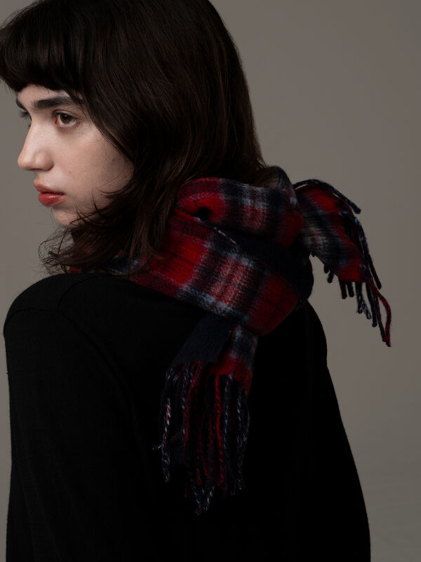 カシミア混リバーシブルチェックマフラー（レッド/ベージュ/ブラウン