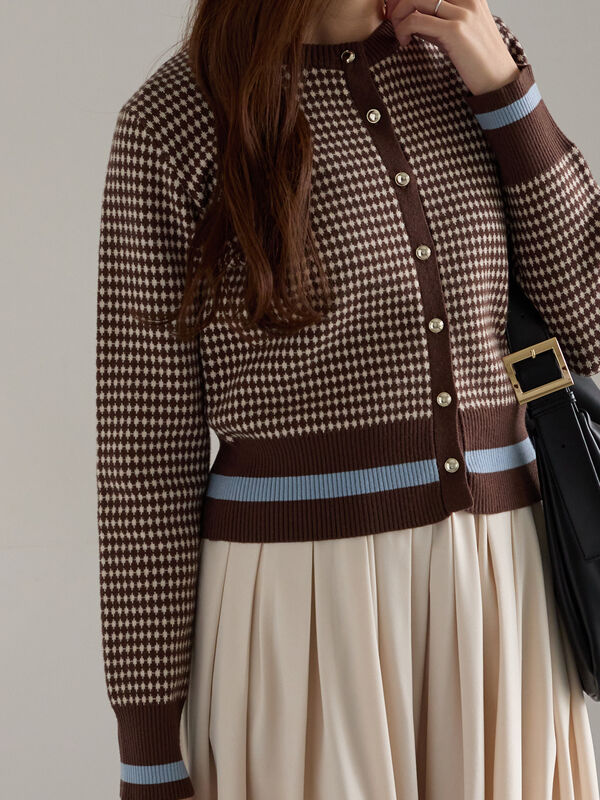 バイカラークラシカルカーディガン（オフホワイト/ブラック/ブラウン