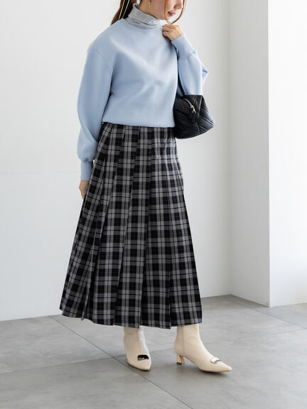 ワンポイント刺繍裏起毛プルオーバー（オフホワイト/ピンク/サックスブルー）｜Te chichi（テチチ）通販