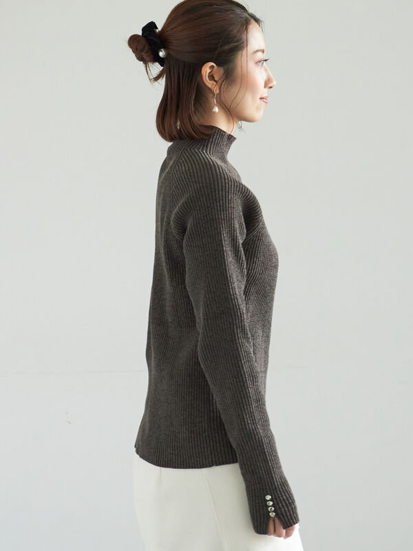 モールリブスタンドネックニット（オフホワイト/チャコールグレー