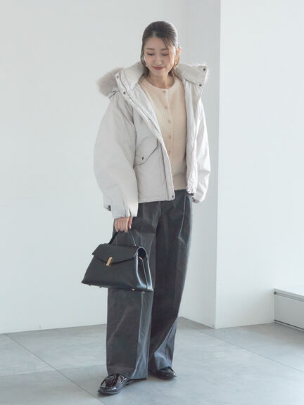 【宮本茉由着用】コーデュロイワイドパンツ（オフホワイト/チャコールグレー/ブラック）｜Te chichi（テチチ）通販