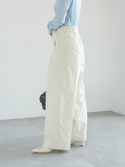 【宮本茉由着用】コーデュロイワイドパンツ（オフホワイト/チャコールグレー/ブラック）｜Te chichi（テチチ）通販