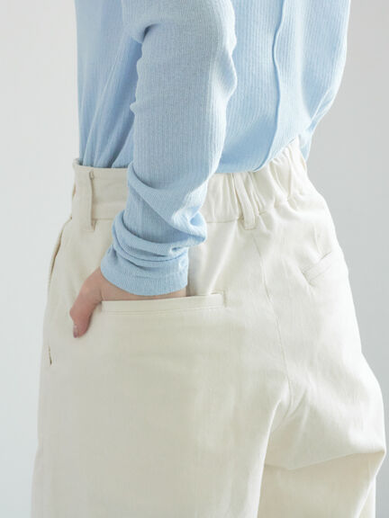 【宮本茉由着用】コーデュロイワイドパンツ（オフホワイト/チャコールグレー/ブラック）｜Te chichi（テチチ）通販