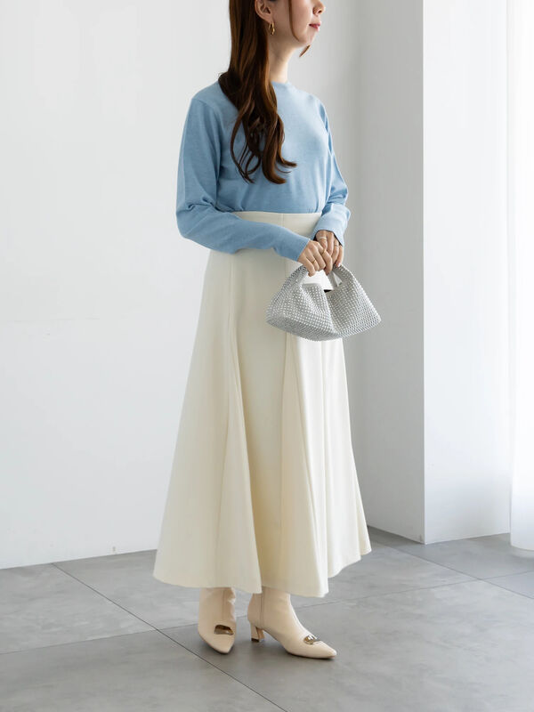 宮本茉由着用】ボンディングフレアスカート（オフホワイト