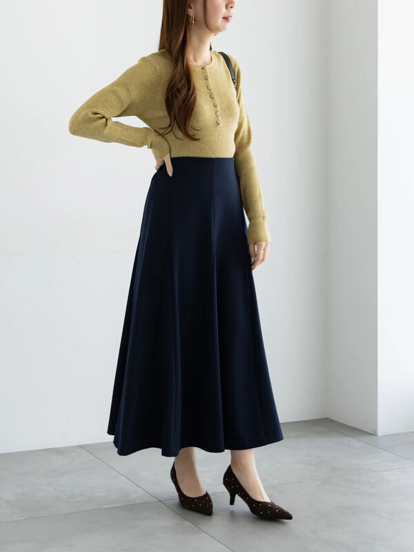 宮本茉由着用】ボンディングフレアスカート（オフホワイト