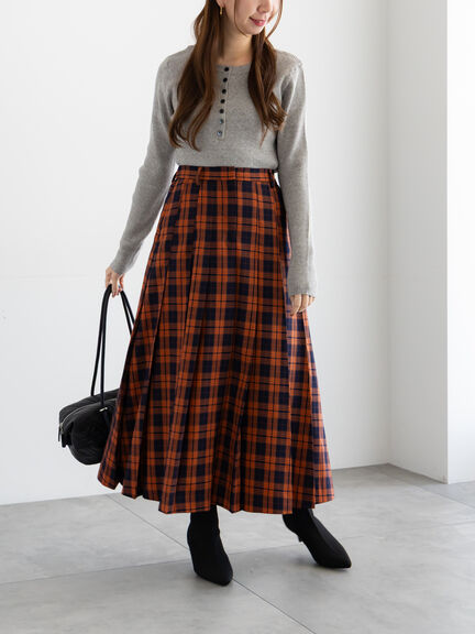 チェックアソートロングプリーツスカート（オフホワイト/グレー/オレンジ/ネイビー）｜Te chichi（テチチ）通販