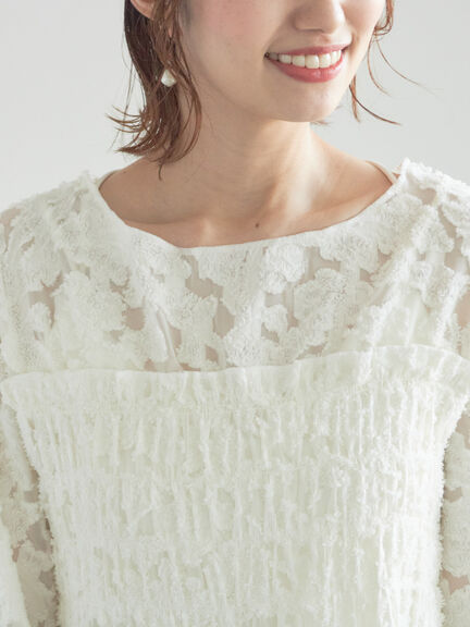 【宮本茉由着用】カットジャガードチュニックブラウス（オフホワイト/サックスブルー）｜Te chichi（テチチ）通販