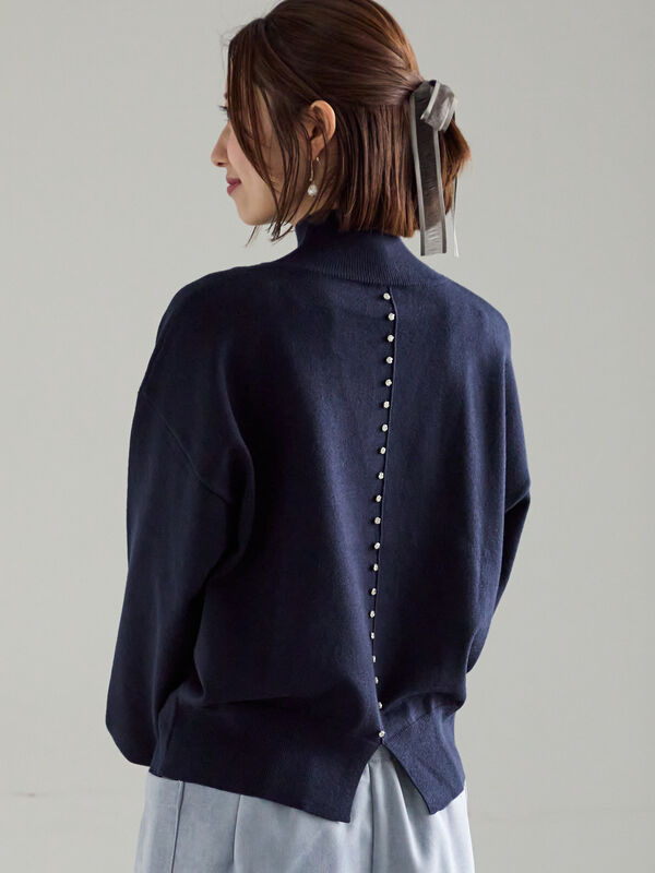 セール】 バックビジューニット（オフホワイト/ネイビー/トップス