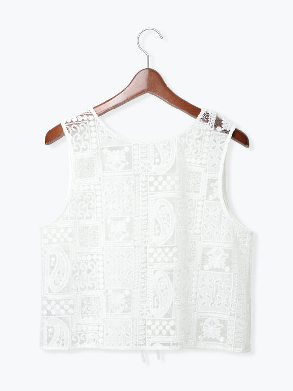 WhiteパネルレースTOP セール】 【Atelier ChouChou】パネルレース刺繍前後2WAYジレ
